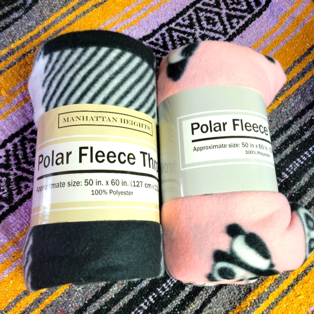 Lot of 2 polar fleece throws 50×60 pink/panda bl/wh buffalo plaid